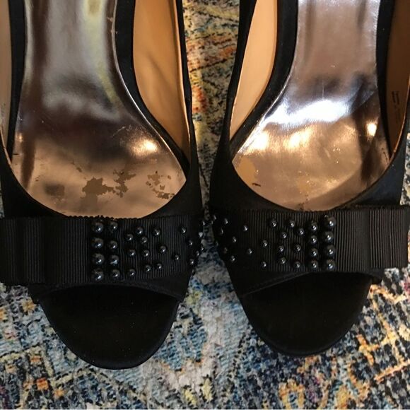 Badgley Mischka Black Satin pearl platform heels - Picture 3 of 9